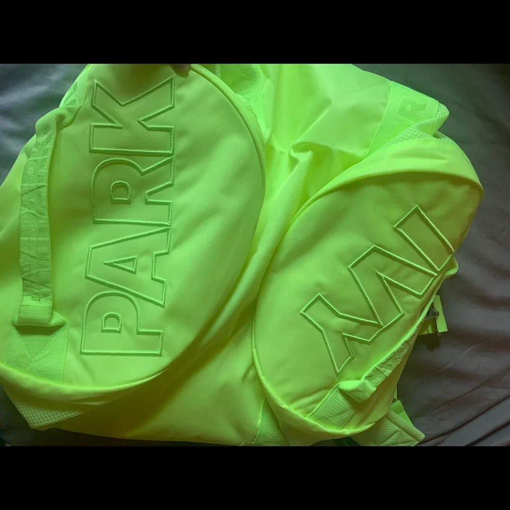 Adidas X Ivy Park Beyoncé Logo Duffel HiRes Yellow - Picture 6 of 8